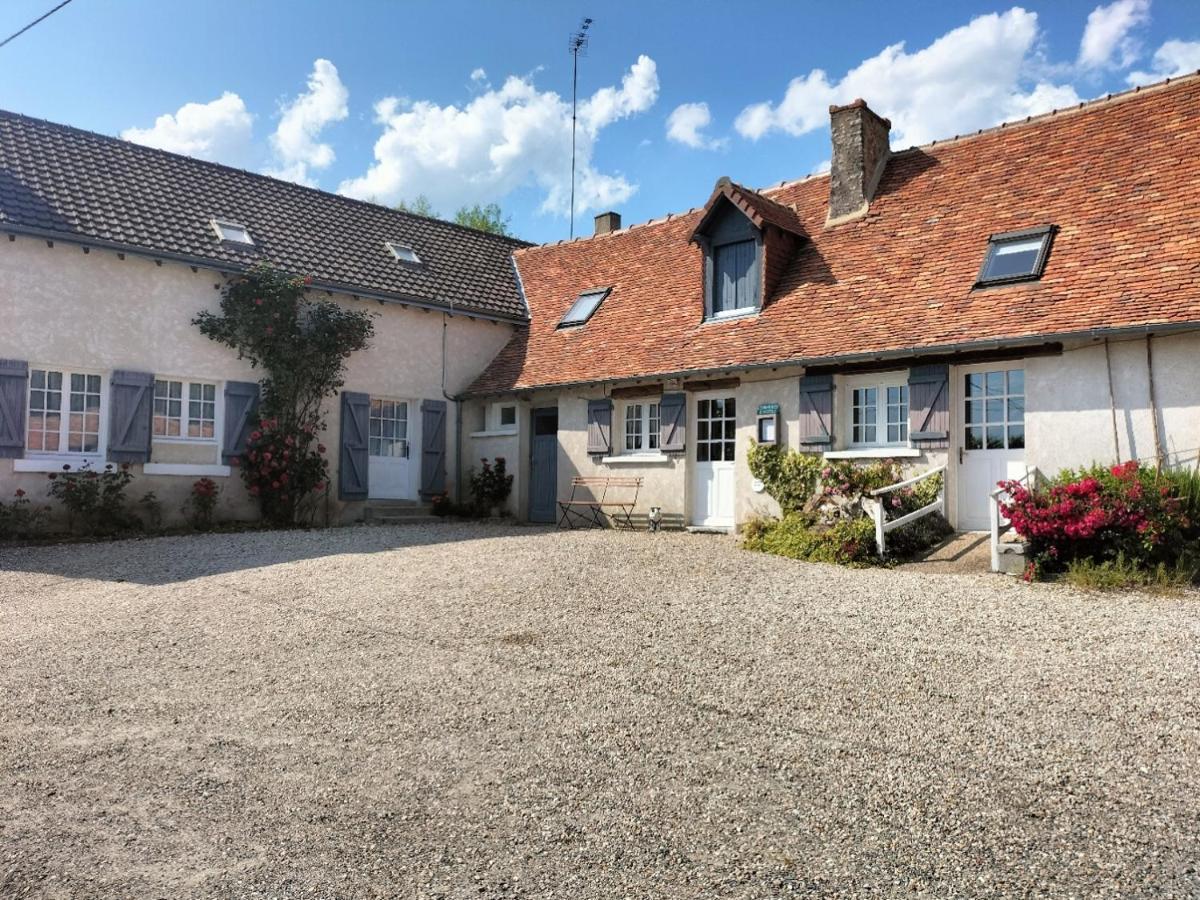فندق La Ferme Des Bigornes Châtillon-sur-Indre المظهر الخارجي الصورة
